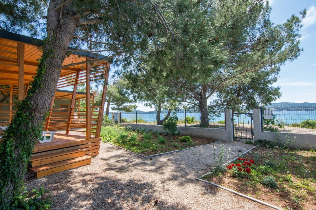 Mobile Home Safir Biograd Na Moru Exterior photo