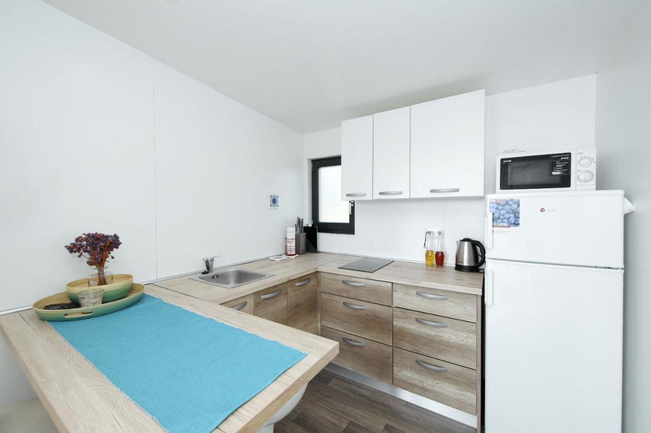 Mobile Home Safir Biograd Na Moru Exterior photo